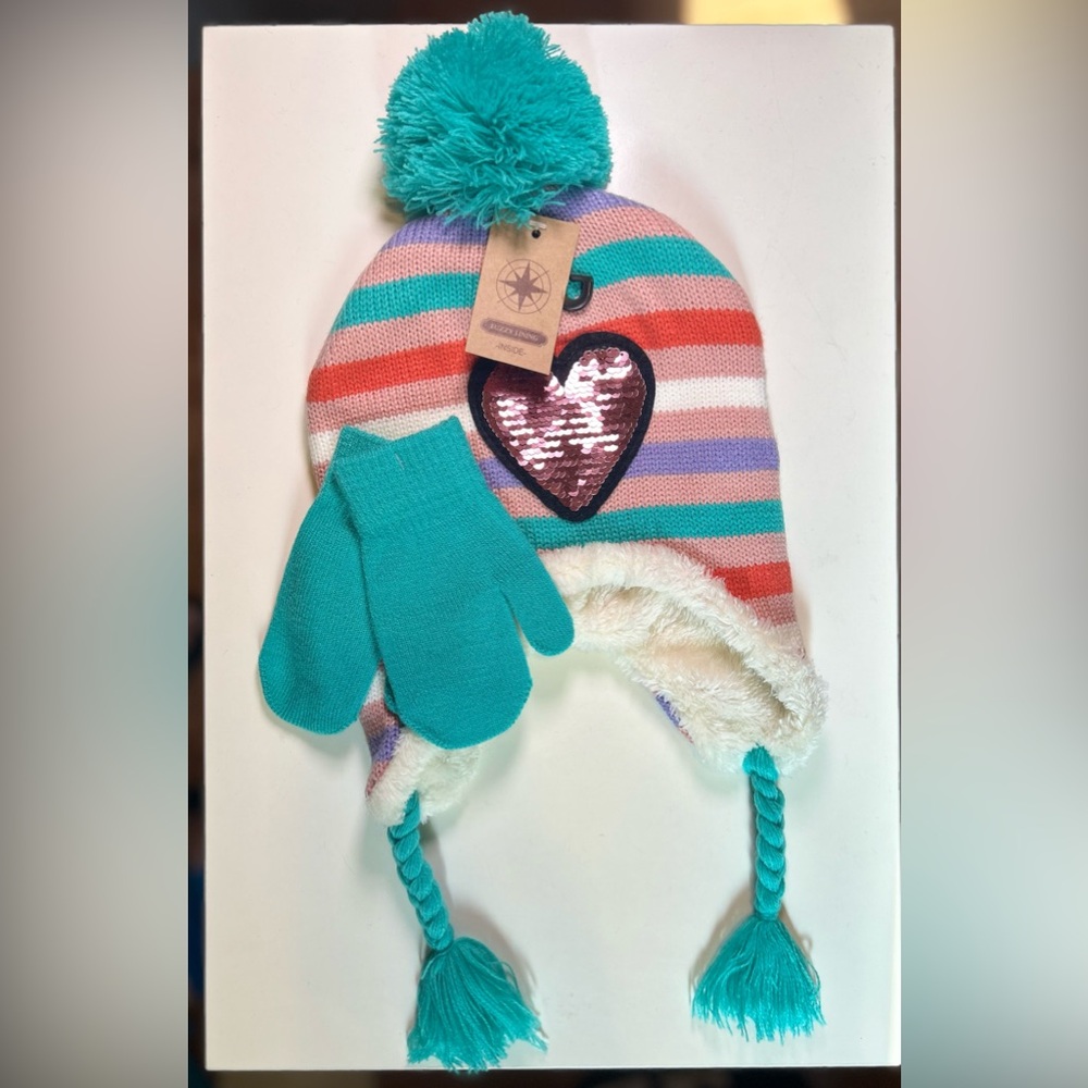 Youth Girl’s Winter Hat and Gloves Beanie Set
Sequin Heart NWT